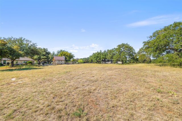 27505 Waterfall Hill PKWY, Spicewood, TX 78669