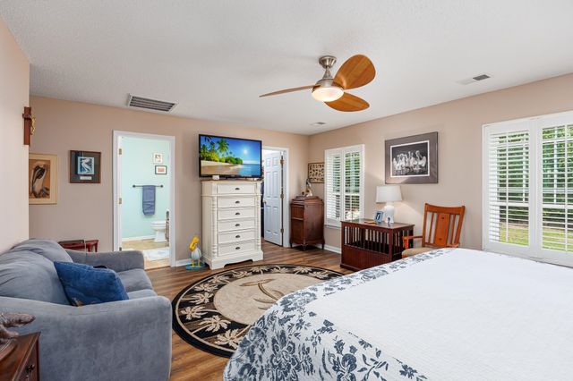 5101 Weatherwood Dr., North Myrtle Beach, SC 29582