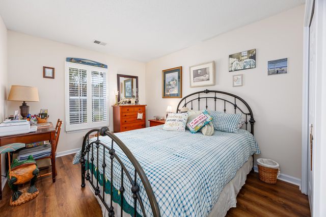 5101 Weatherwood Dr., North Myrtle Beach, SC 29582
