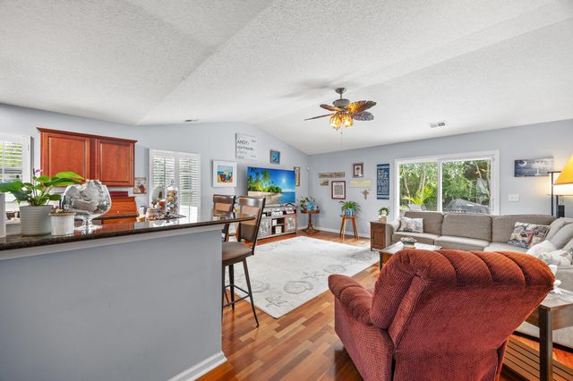5101 Weatherwood Dr., North Myrtle Beach, SC 29582