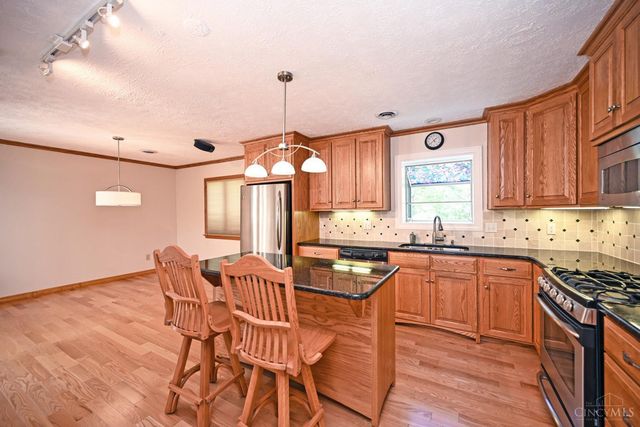 4644 Belleview Avenue, Blue Ash, OH 45242