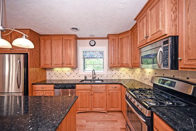 4644 Belleview Avenue, Blue Ash, OH 45242