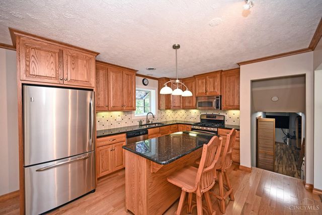 4644 Belleview Avenue, Blue Ash, OH 45242