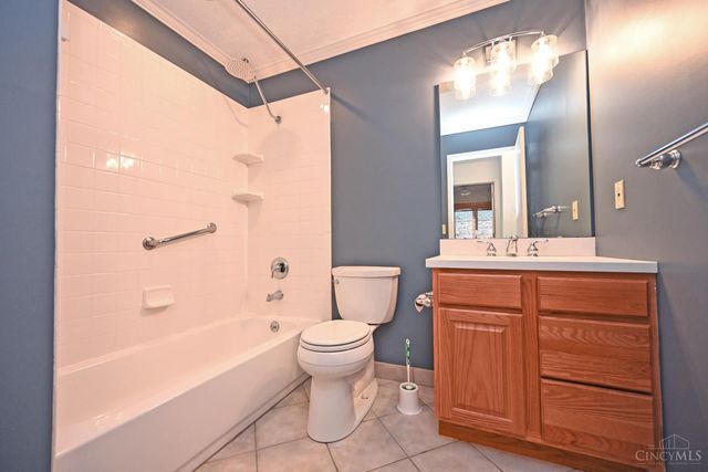 4644 Belleview Avenue, Blue Ash, OH 45242