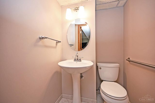 4644 Belleview Avenue, Blue Ash, OH 45242