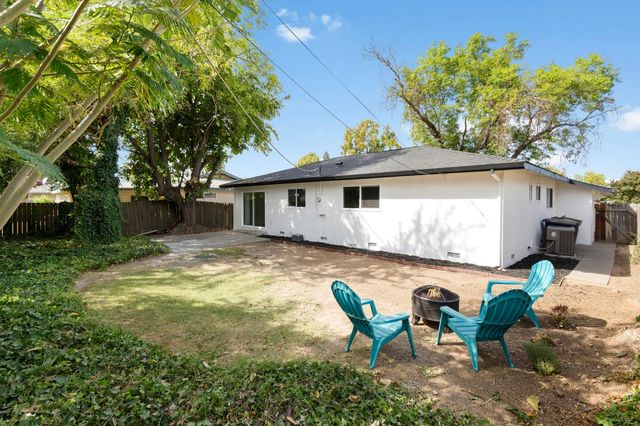9162 Rundelay Way, Sacramento, CA 95826