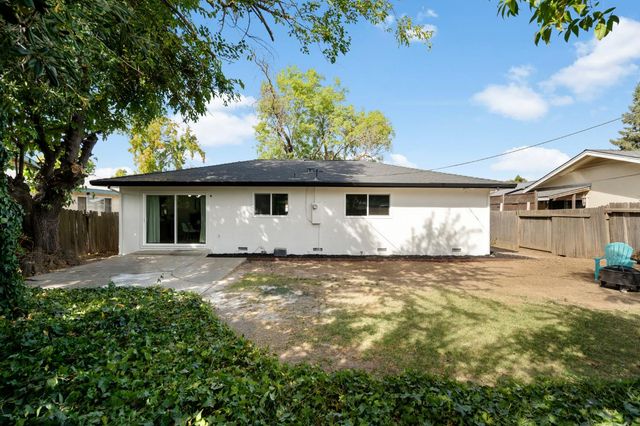 9162 Rundelay Way, Sacramento, CA 95826