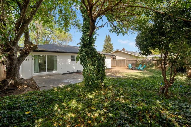 9162 Rundelay Way, Sacramento, CA 95826