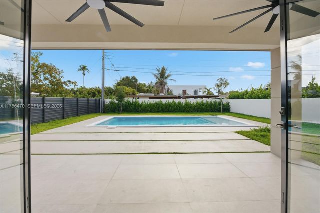 2725 SW 65th Ave, Miami, FL 33155