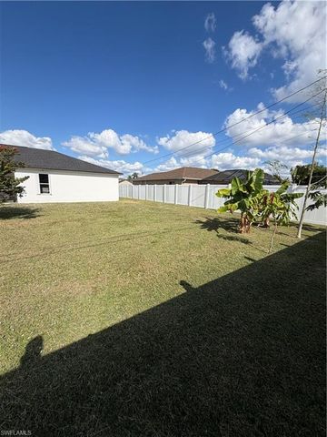 610 SE 21st LN, Cape Coral, FL 33990