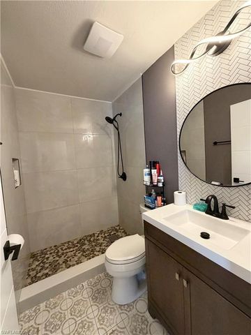 610 SE 21st LN, Cape Coral, FL 33990