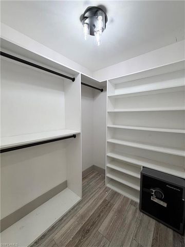 610 SE 21st LN, Cape Coral, FL 33990