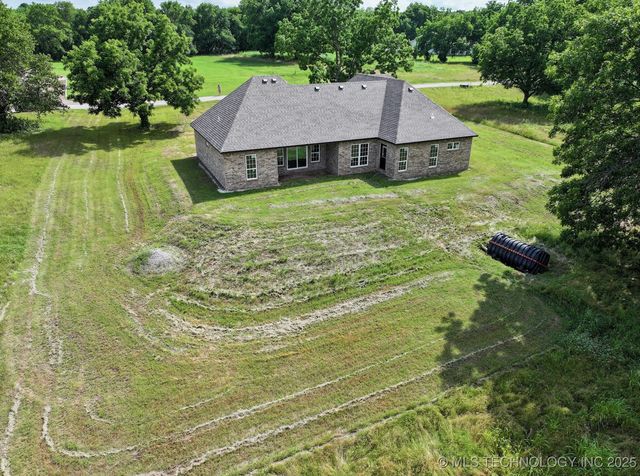 3339 E Private 1725 Drive, Davis, OK 73030