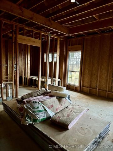 3339 E Private 1725 Drive, Davis, OK 73030