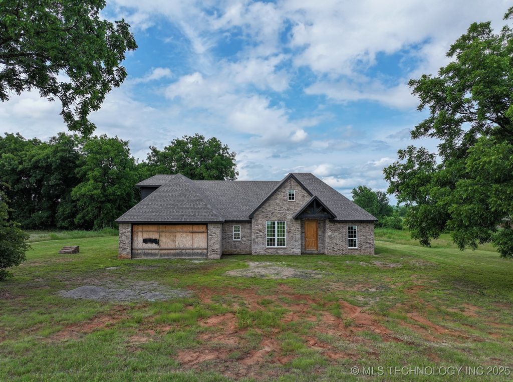 3339 E Private 1725 Drive, Davis, OK 73030