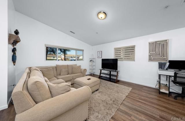 2624 E E 3rd st, National City, CA 91950