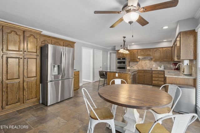 7705 Royal Harbour Circle, Ooltewah, TN 37363