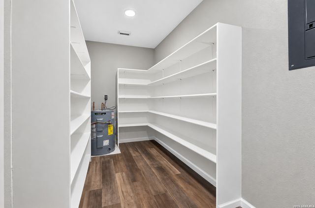 7143 VALEWOOD VW, San Antonio, TX 78240