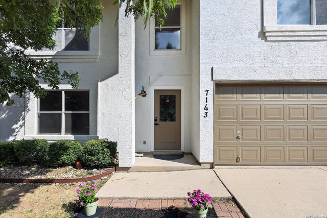 7143 VALEWOOD VW, San Antonio, TX 78240