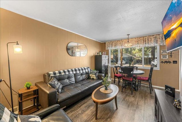 918 W Aeroplane Boulevard, Big Bear, CA 92314