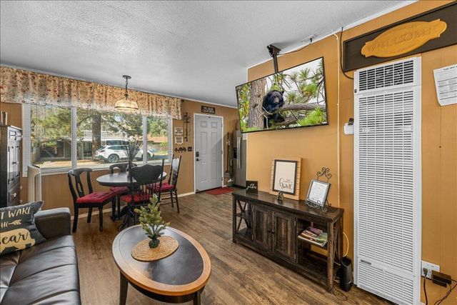 918 W Aeroplane Boulevard, Big Bear, CA 92314