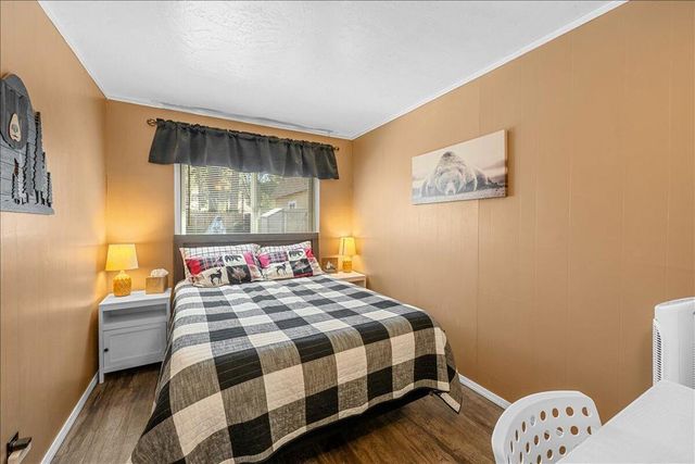 918 W Aeroplane Boulevard, Big Bear, CA 92314