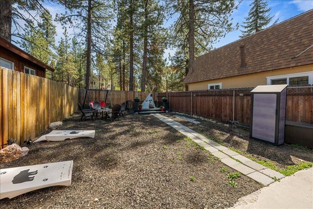 918 W Aeroplane Boulevard, Big Bear, CA 92314