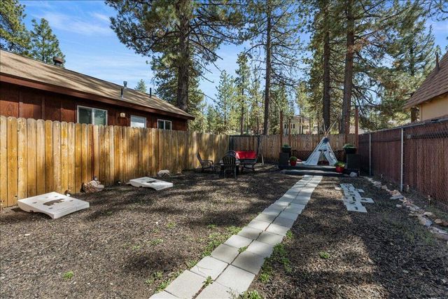 918 W Aeroplane Boulevard, Big Bear, CA 92314