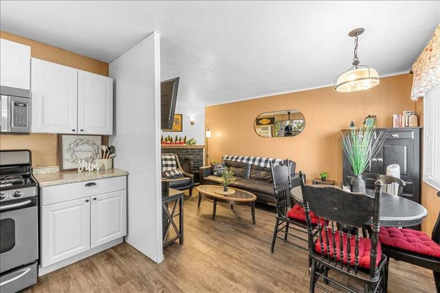 918 W Aeroplane Boulevard, Big Bear, CA 92314