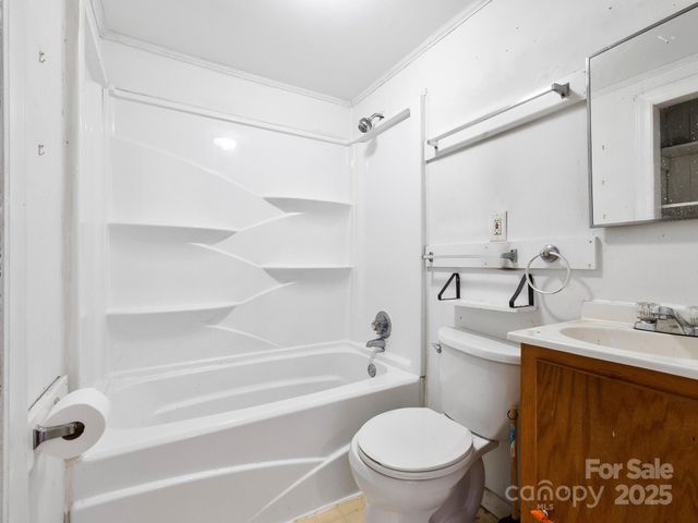 71 Lower Glady Fork Road, Candler, NC 28715