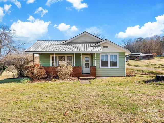 71 Lower Glady Fork Road, Candler, NC 28715