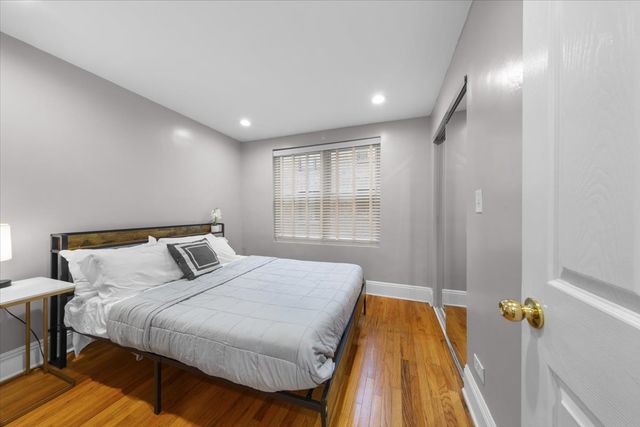 7423 N Sheridan Road 2W, Chicago, IL 60626