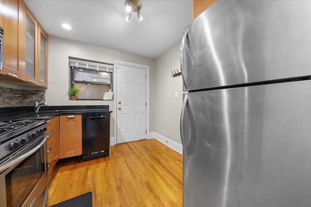 7423 N Sheridan Road 2W, Chicago, IL 60626