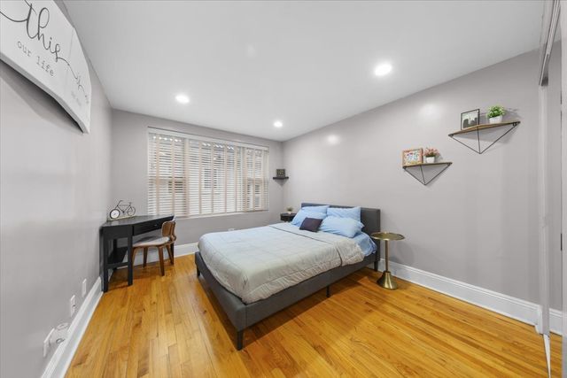 7423 N Sheridan Road 2W, Chicago, IL 60626