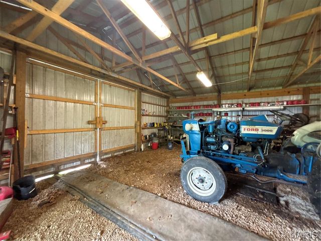 Private Road 9302, Marquand, MO 63655