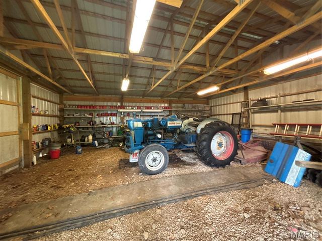Private Road 9302, Marquand, MO 63655