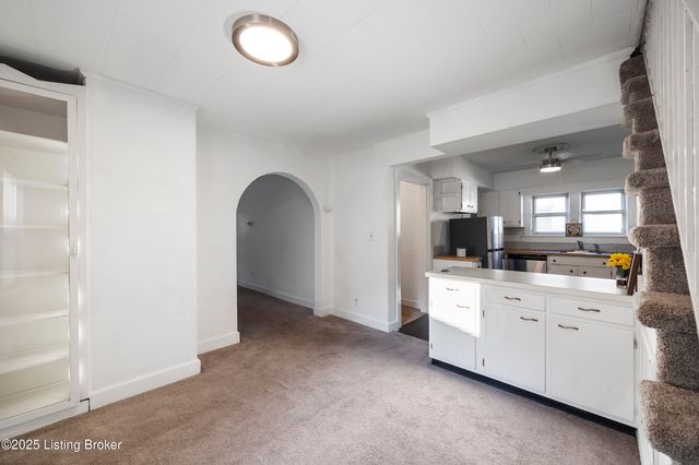 1125 W Whitney Ave, Louisville, KY 40215