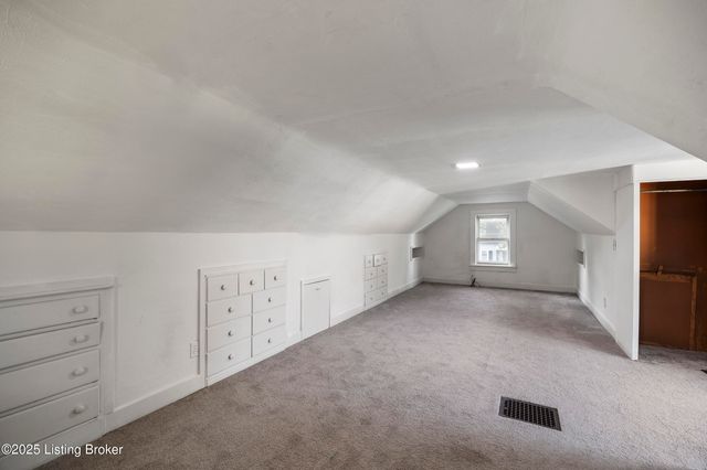 1125 W Whitney Ave, Louisville, KY 40215