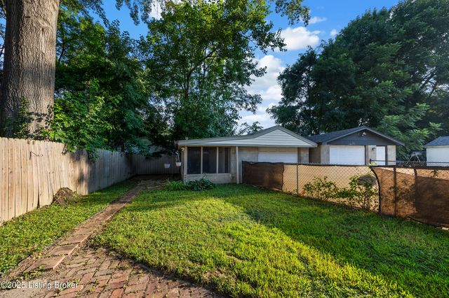 1125 W Whitney Ave, Louisville, KY 40215