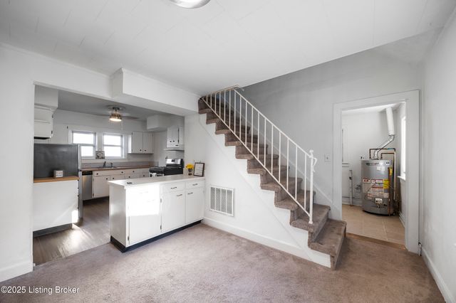 1125 W Whitney Ave, Louisville, KY 40215