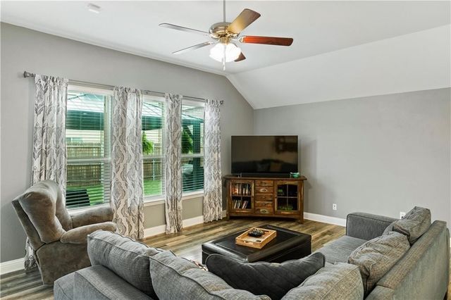 260 Hilltop Drive, Justin, TX 76247