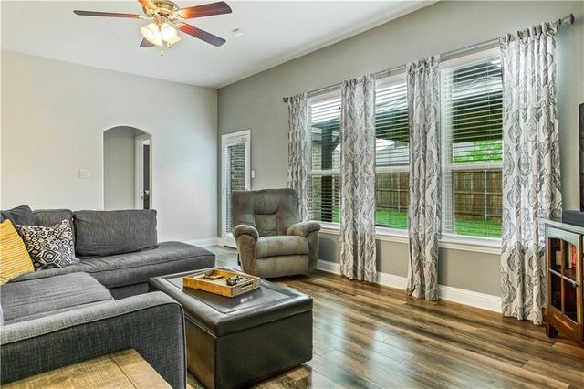 260 Hilltop Drive, Justin, TX 76247