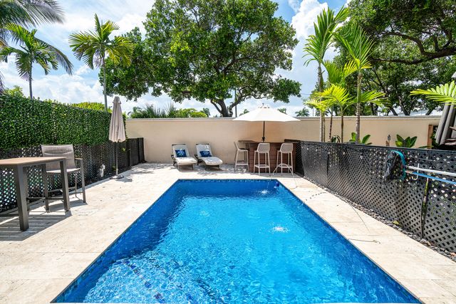 605 Avenue H, Delray Beach, FL 33483