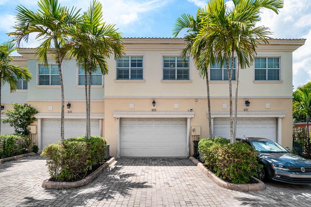 605 Avenue H, Delray Beach, FL 33483