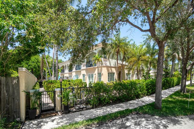605 Avenue H, Delray Beach, FL 33483