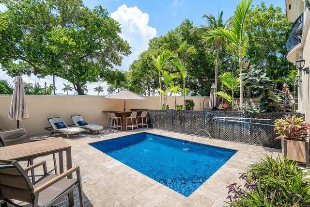 605 Avenue H, Delray Beach, FL 33483