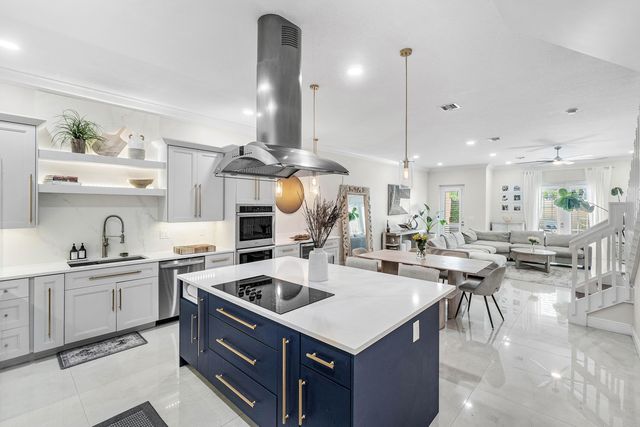 605 Avenue H, Delray Beach, FL 33483