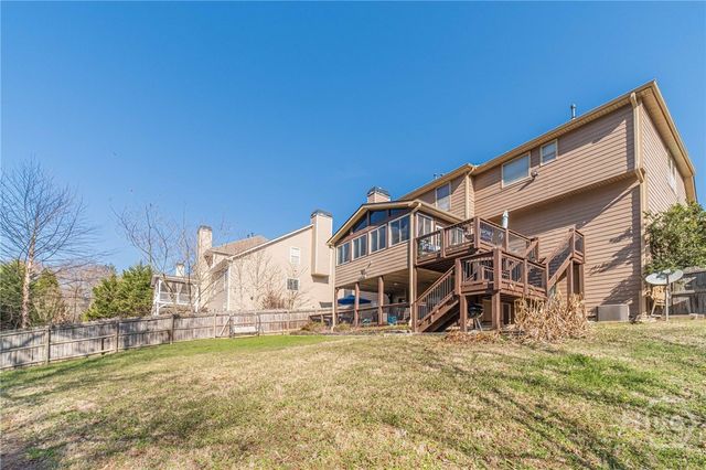 598 Georgia Circle, Loganville, GA 30052