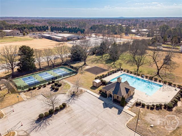 598 Georgia Circle, Loganville, GA 30052