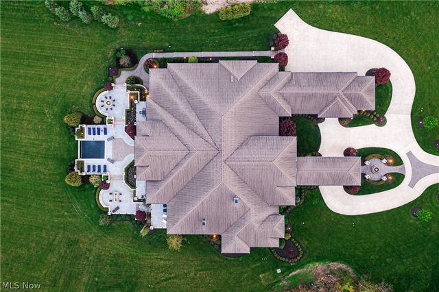 1433 Ridgemont Trail, Hinckley, OH 44233